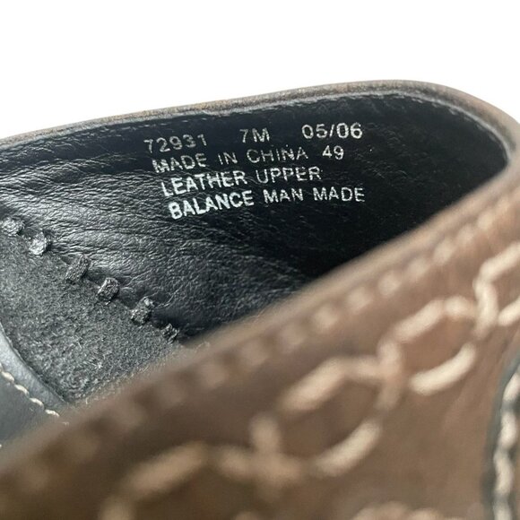 Clarks Artisan Leather Slip On Brown Embroidered Clogs 7 Comfy Wedge Boho Casual - Picture 2 of 9